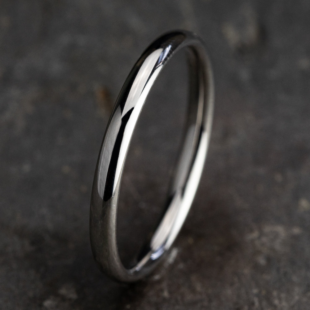 Regular Dome Comfort Fit 2.5mm 14K White Benchmark men's wedding band