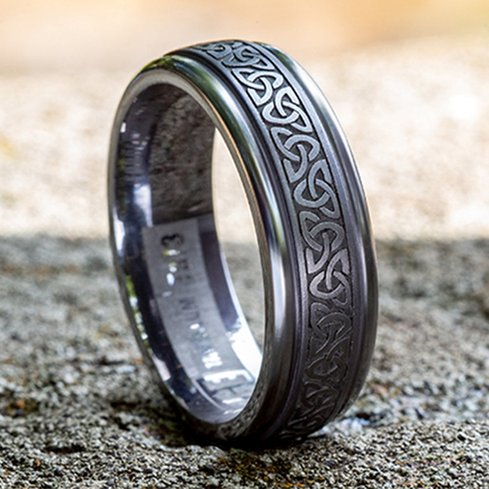 THE LIMERICK 7mm Tantalum Grey Benchmark men's wedding band