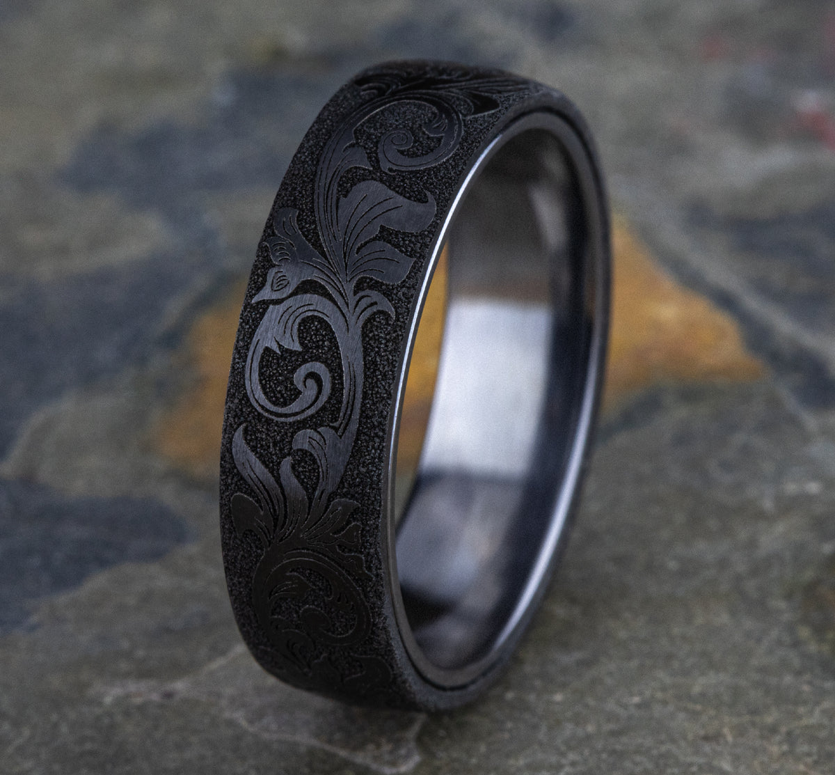 THE PALACE 6.5mm Tantalum Grey/Black Titanium Benchmark men's wedding band