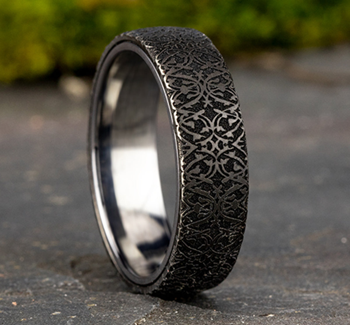 THE SULTAN 6.5mm Tantalum Grey/Black Titanium Benchmark men's wedding band