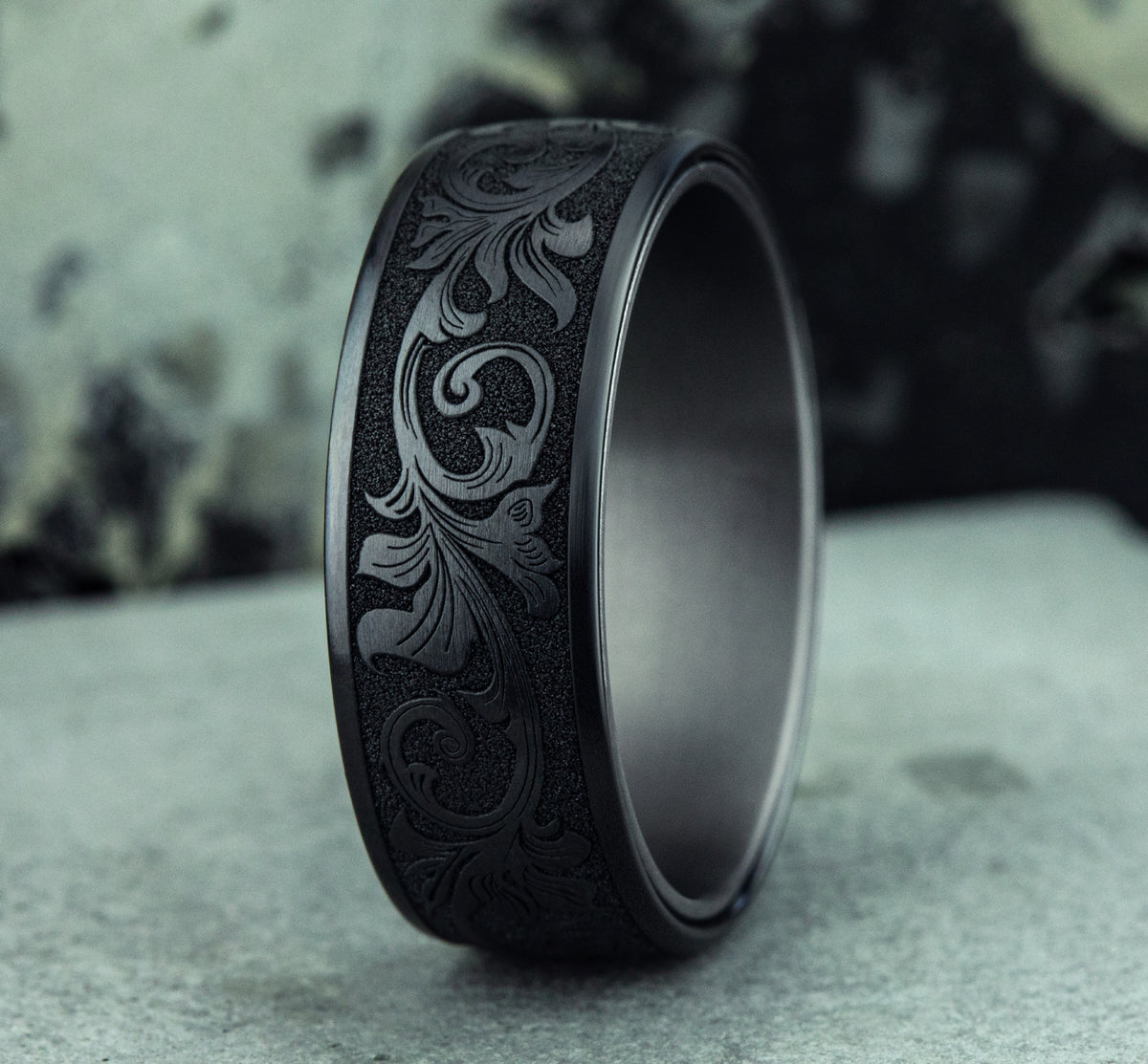 THE PALACE 6.5mm Tantalum Grey/Black Titanium Benchmark men's wedding band
