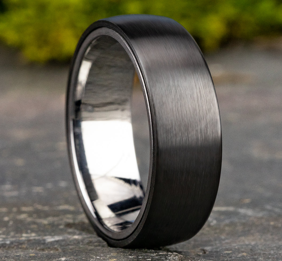 THE BARON 6.5mm Tantalum Grey/Black Titanium Benchmark men's wedding band