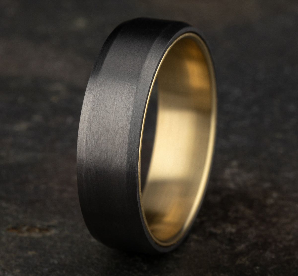 THE NOBLEMAN 6.5mm 14K Yellow/Tantalum Grey Benchmark men's wedding band