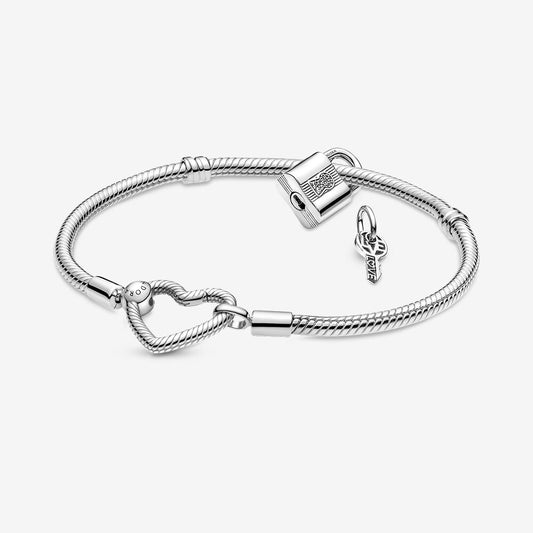 Pandora Moments Padlock & Heart Bracelet Gift Set