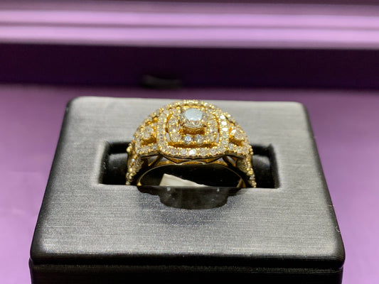 14kt yellow and 1.00ctw with 2 halo plus wedding band with round diamonds and yellow gold