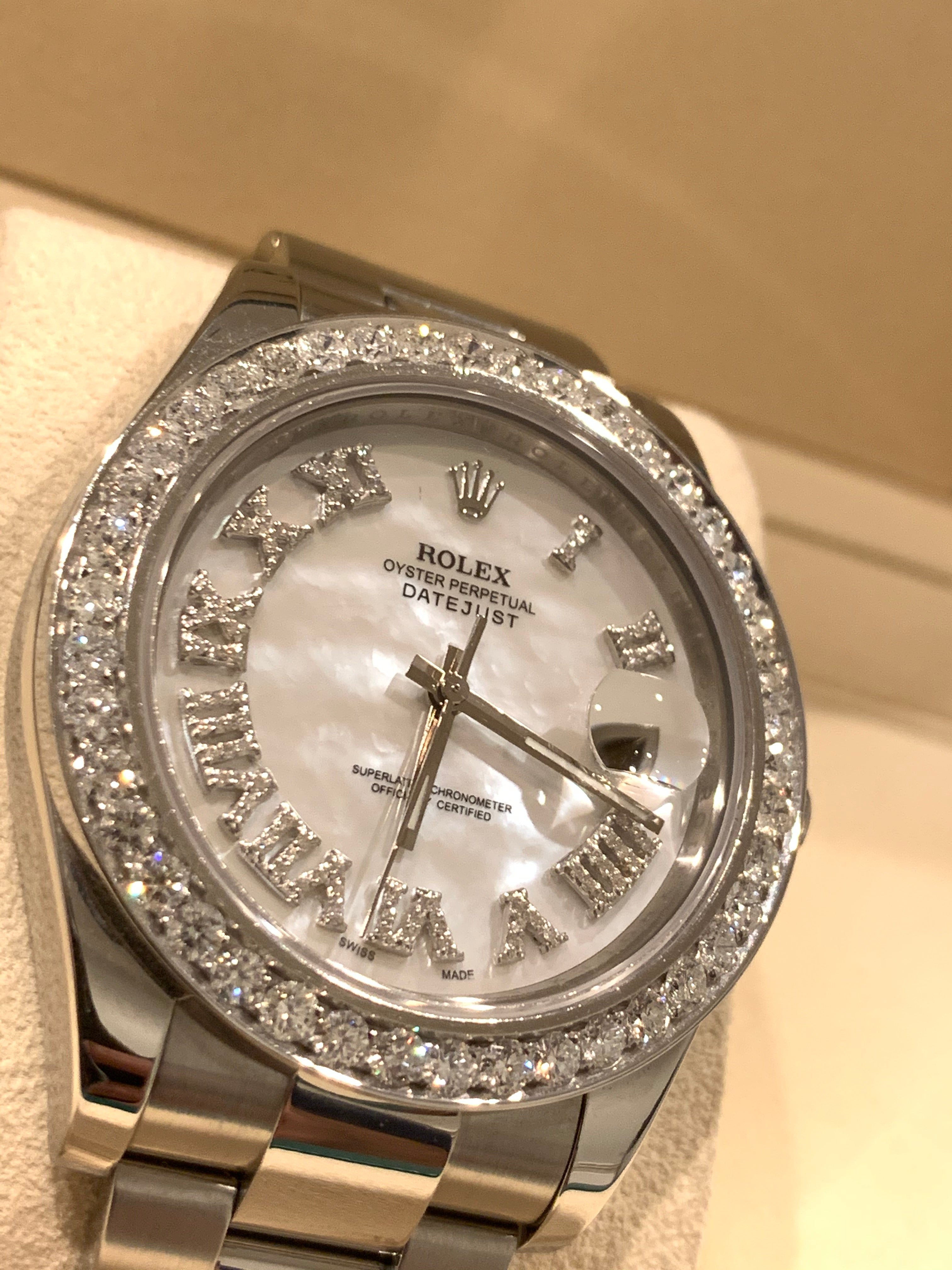 Rolex datejust 41 hotsell mother of pearl dial