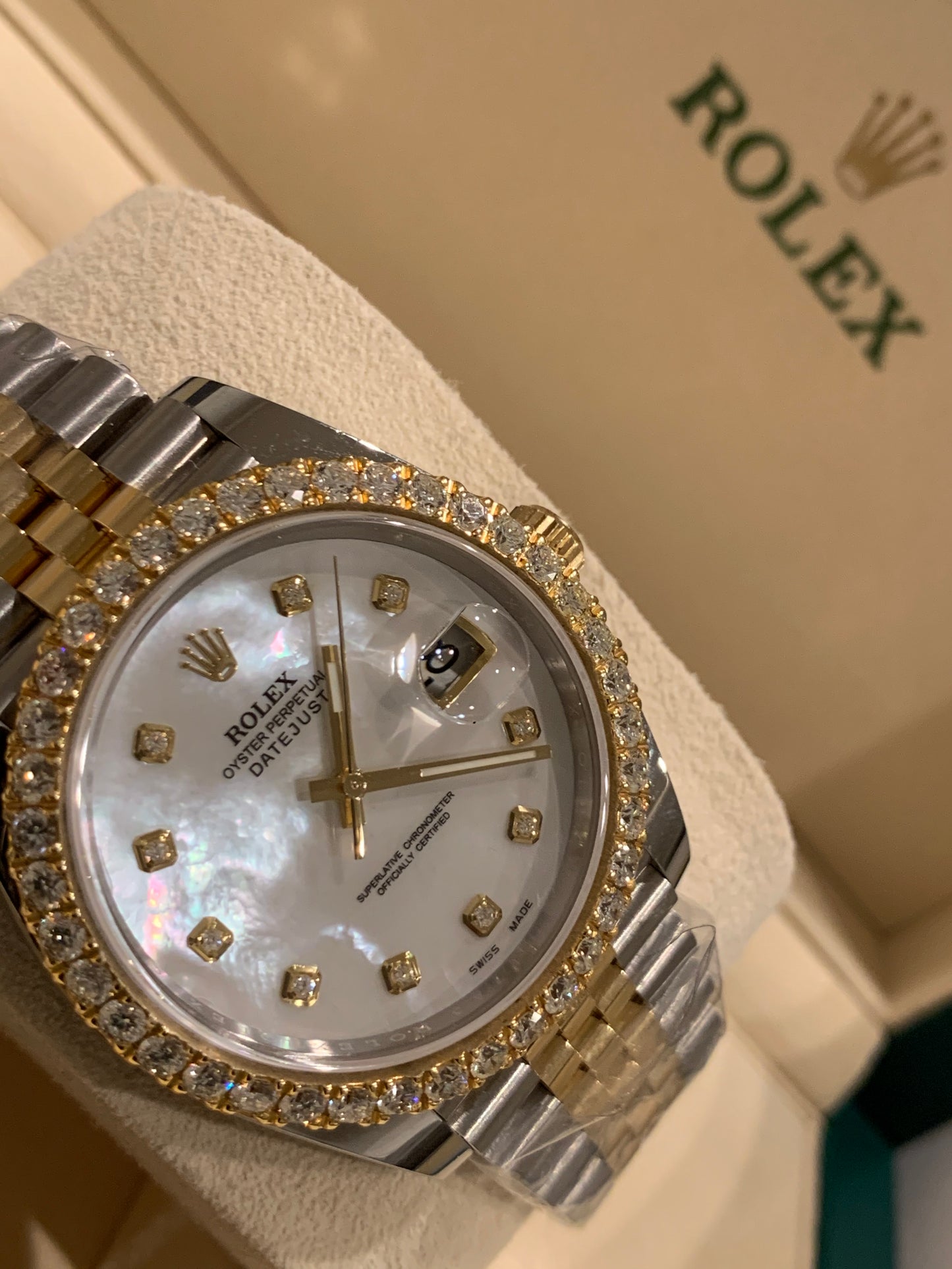 Rolex Datejust 18k/SS 41mm White mother of Pearl Diamond  Dial Jubilee Bracelet Men's Watch 126333