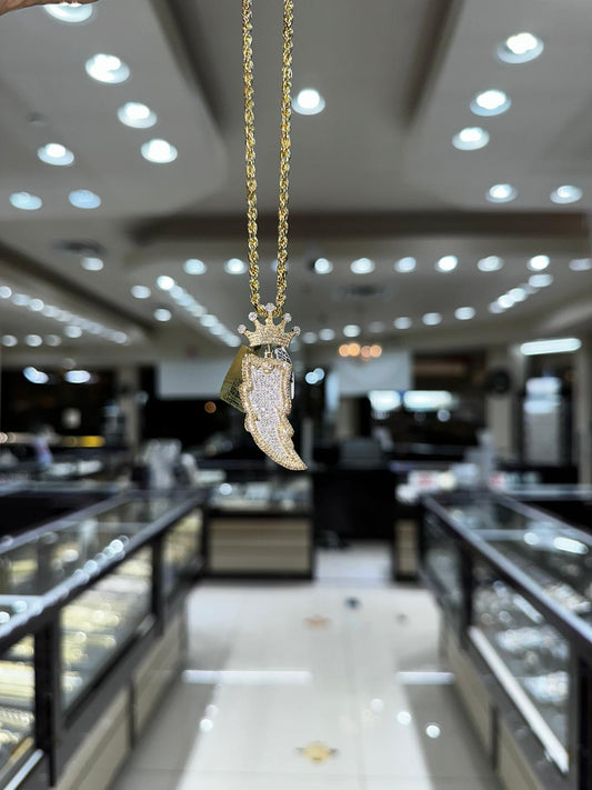 10k yellow gold 1.25ctw Diamond Lightning Bolt Pendant with crown bail