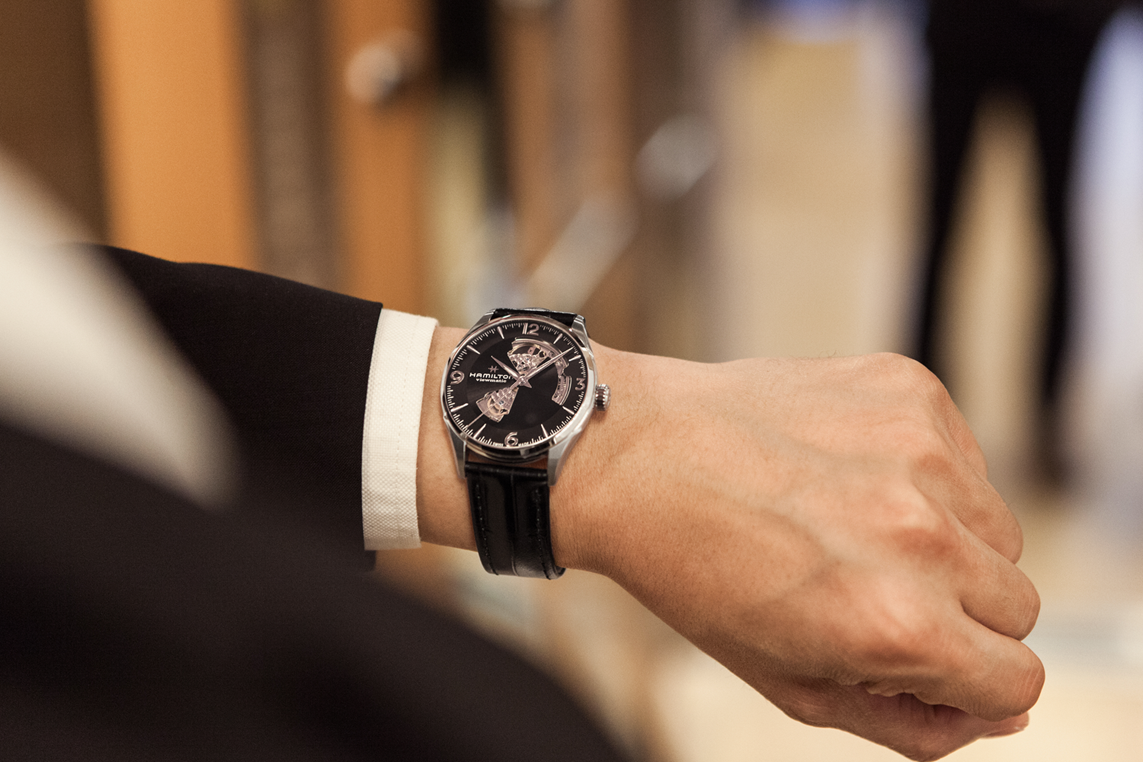 Jazzmaster hamilton open sales heart