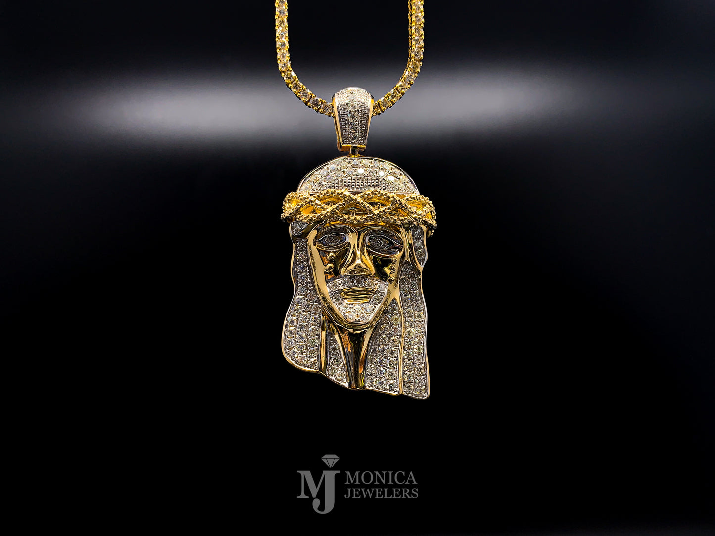 10k Gold and diamond Jesus pendant 2.15ctw with chain