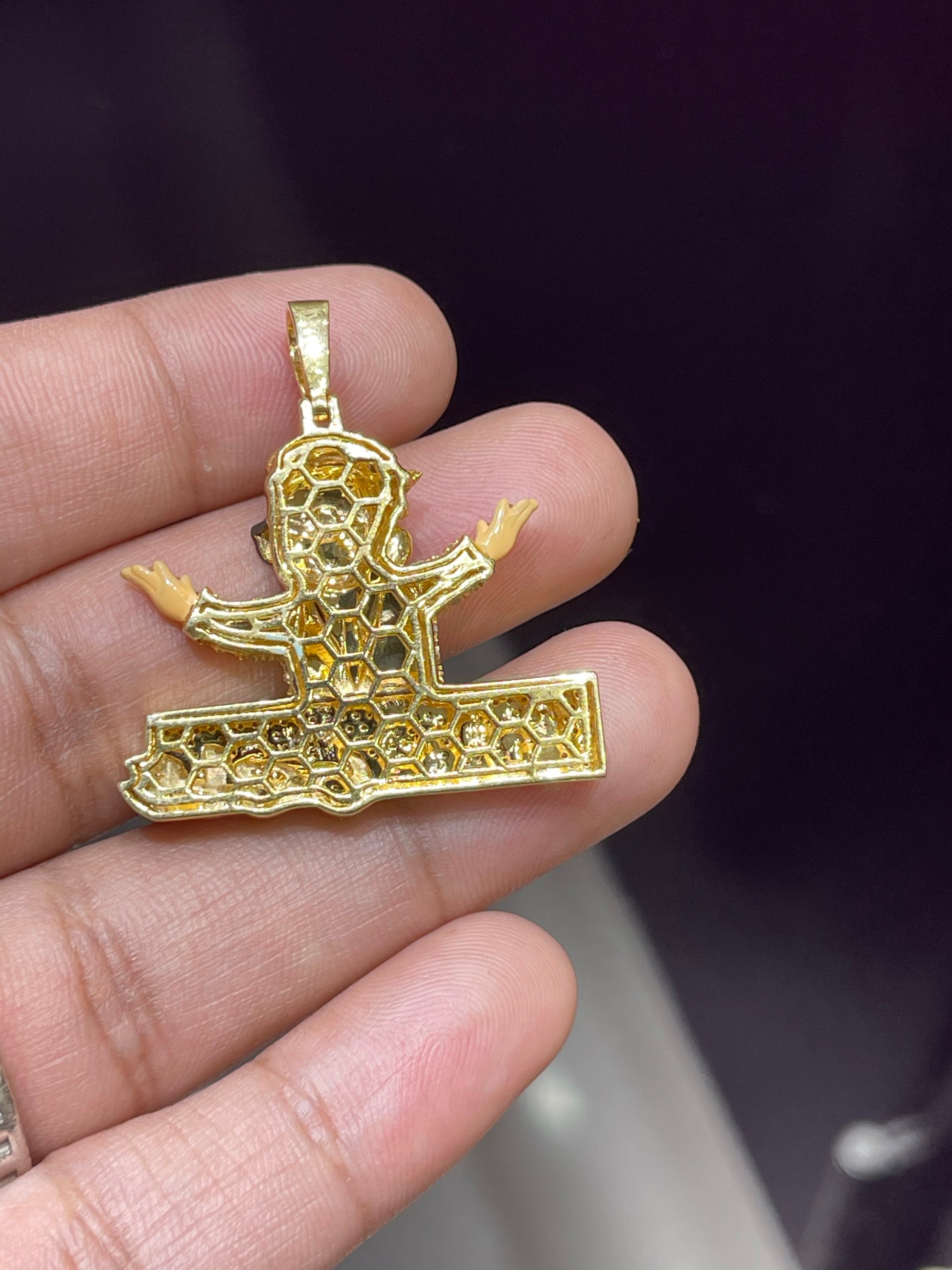 10k yellow Gold Wallstreet Bets pendant with 1ctw