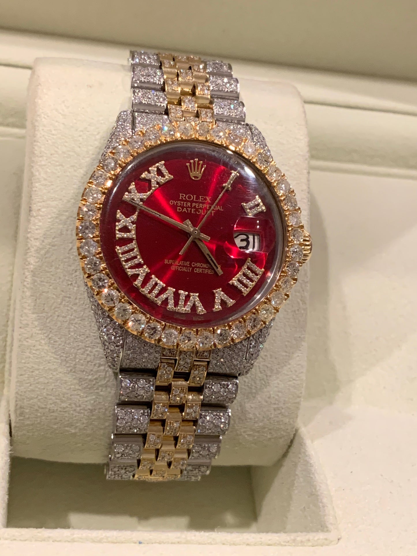 1601 Yellow gold/ Stainless steel Jubilee with Red Roman Numeral Diamond dial 14 carats