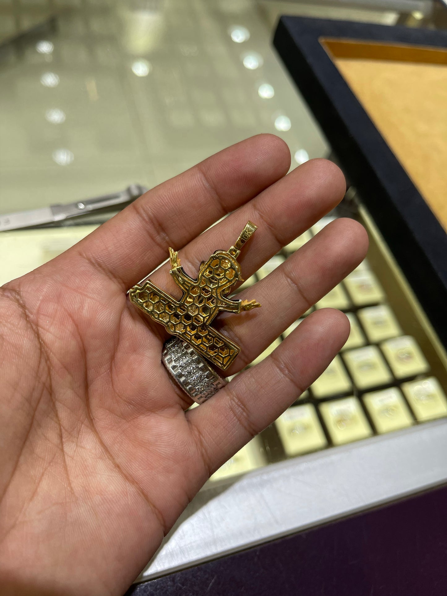 10k yellow Gold Wallstreet Bets pendant with Enamel